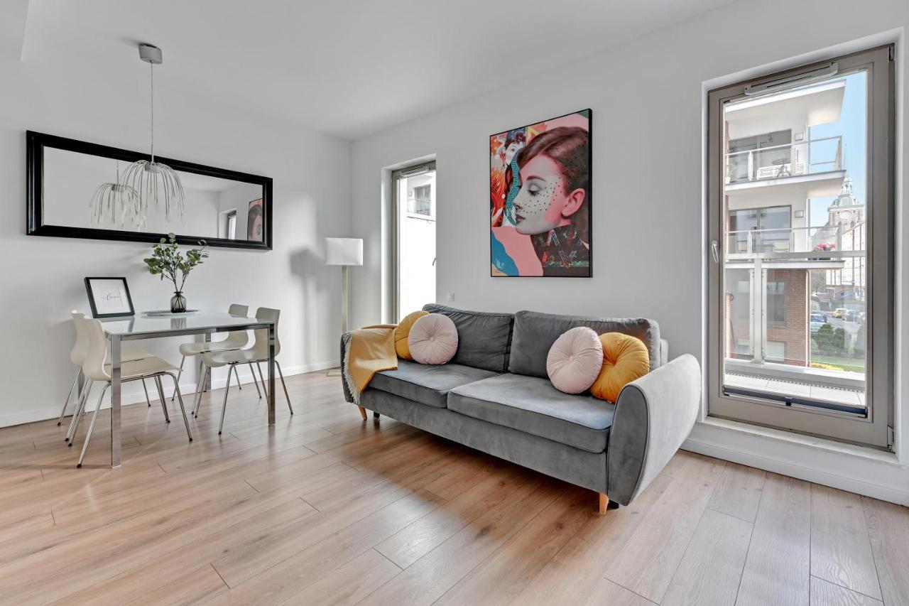 Waterlane Riverside Spa, Pool & Gym By Downtown Apartments Gdańsk Exterior foto